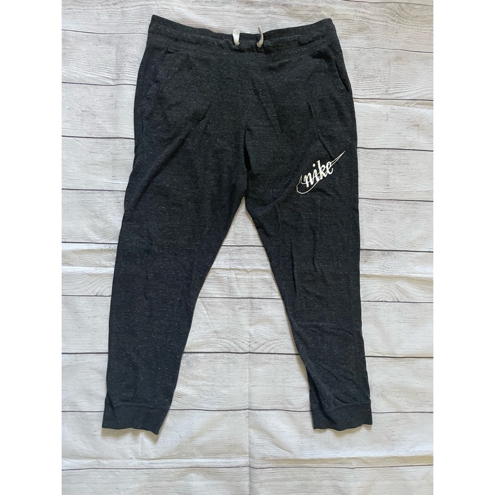 Nike Gray Cropped Sweatpants